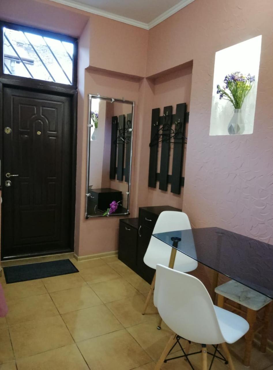Куліша 41, Помешкання В Центрі Біля Тц Форум Lejlighed Lviv Eksteriør billede